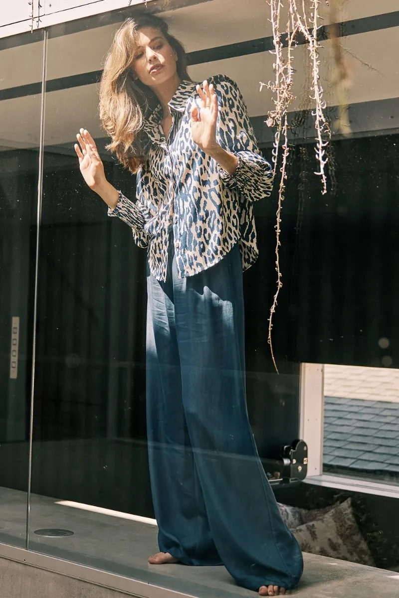 Entro Navy And White Animal Print Collared Button Up Top With Puff Sleeves