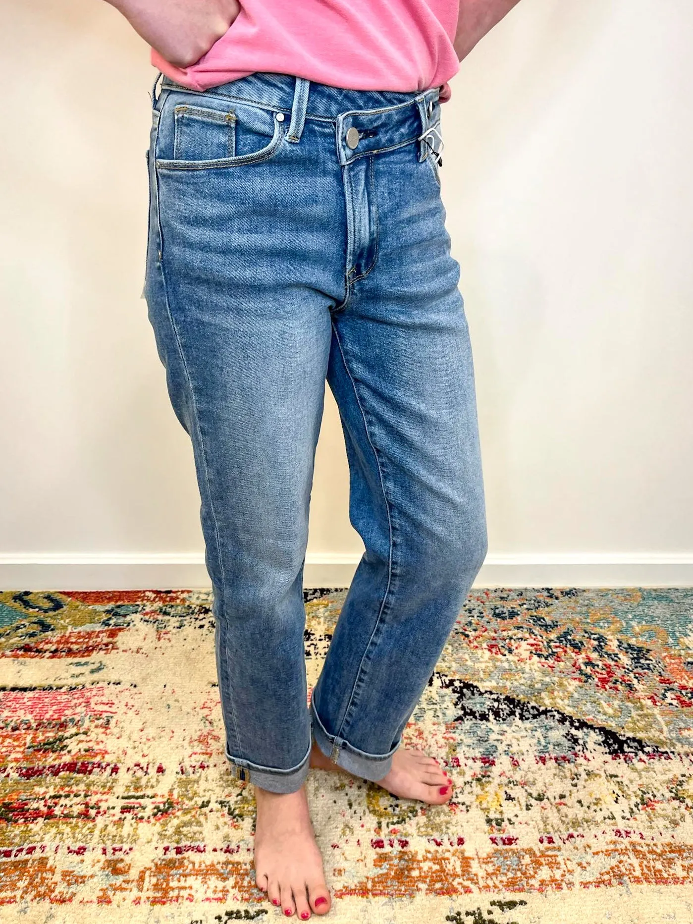 Risen Jeans Mila Crossover Straight Boyfriend Jean